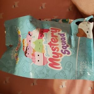 NIP Squishmallow Scented Parfume Mystery Squad